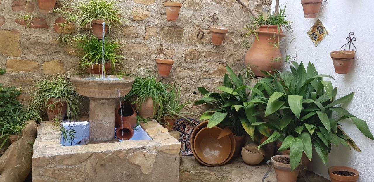 La Casa Del Pintor - Estudio De Arte En Baeza Exterior foto